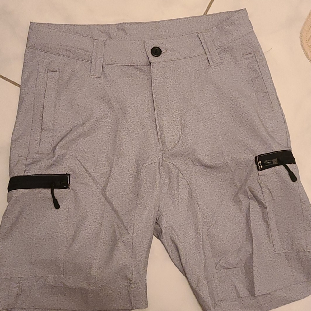 Men's dri-fit cargo shorts. Lightweight.